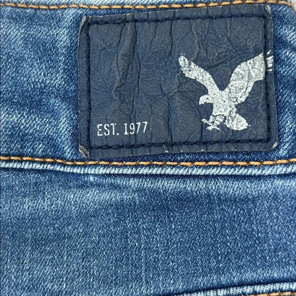 Vintage Y2K Shorts American Eagle Cut Off Jeans Midi Distressed Ripped Size 6